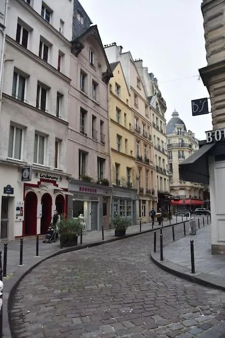 Place Maubert Charmant Nid Equipe Vue Paris Ascenseur Apartment 0*,